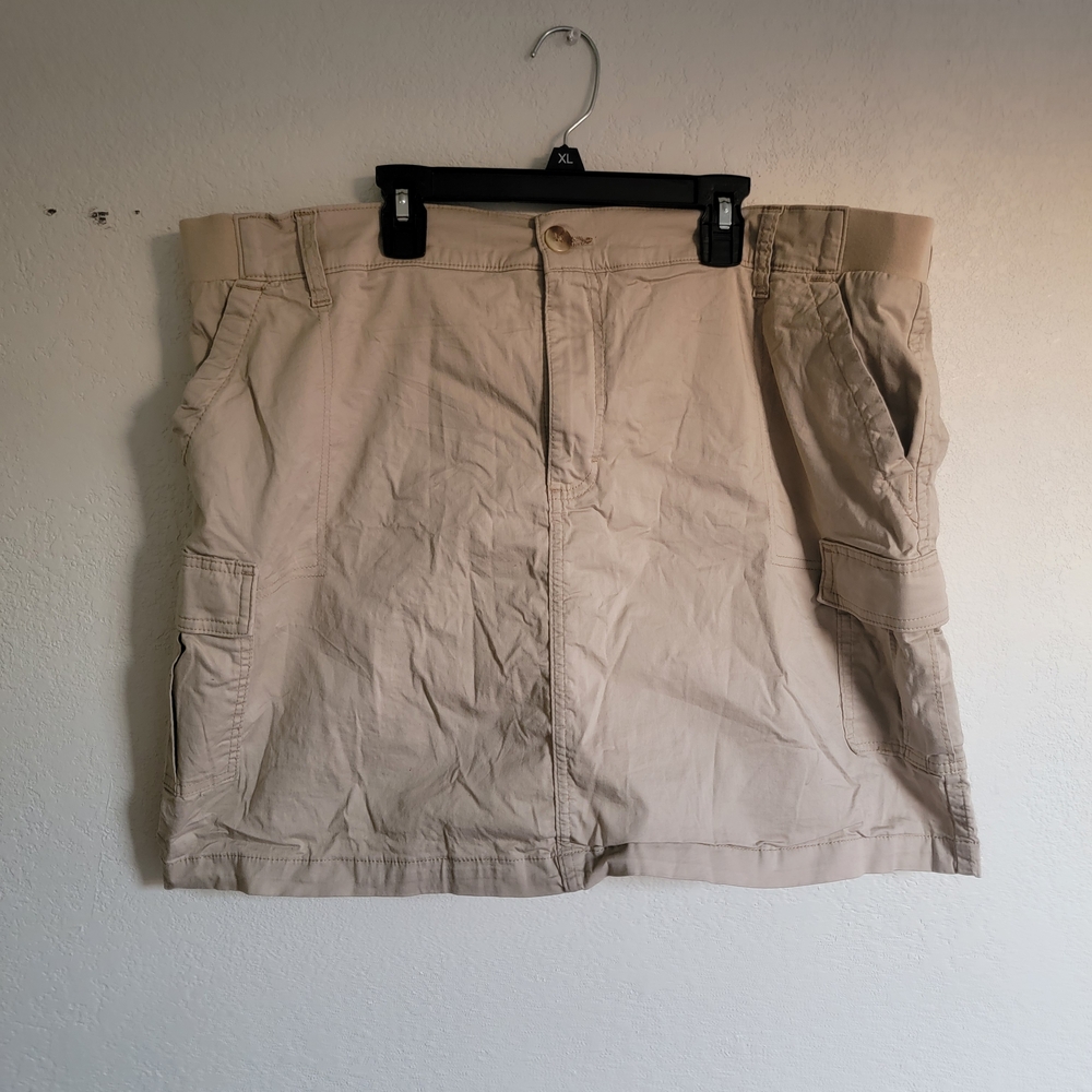 Lee Men's Tan Cargo Shorts